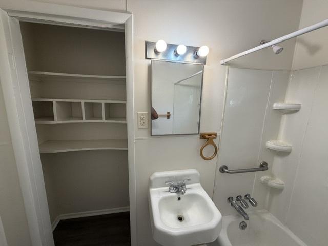Gallery Photo 24